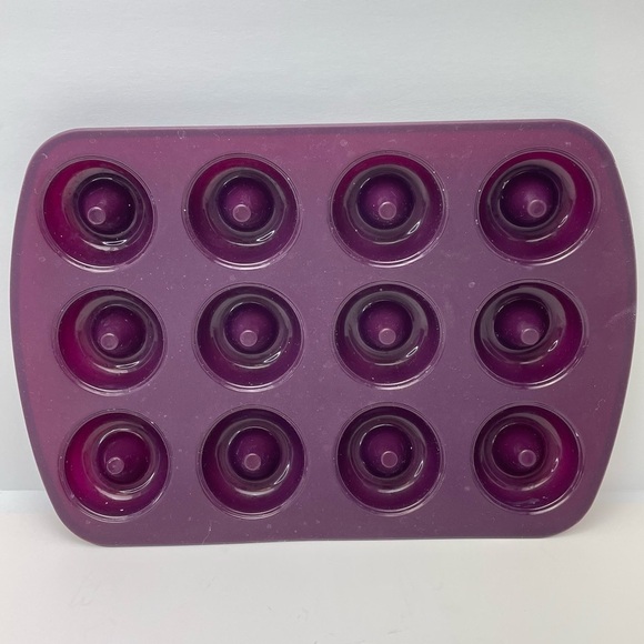 MINI Donut Silicone Tray - Picture 1 of 5